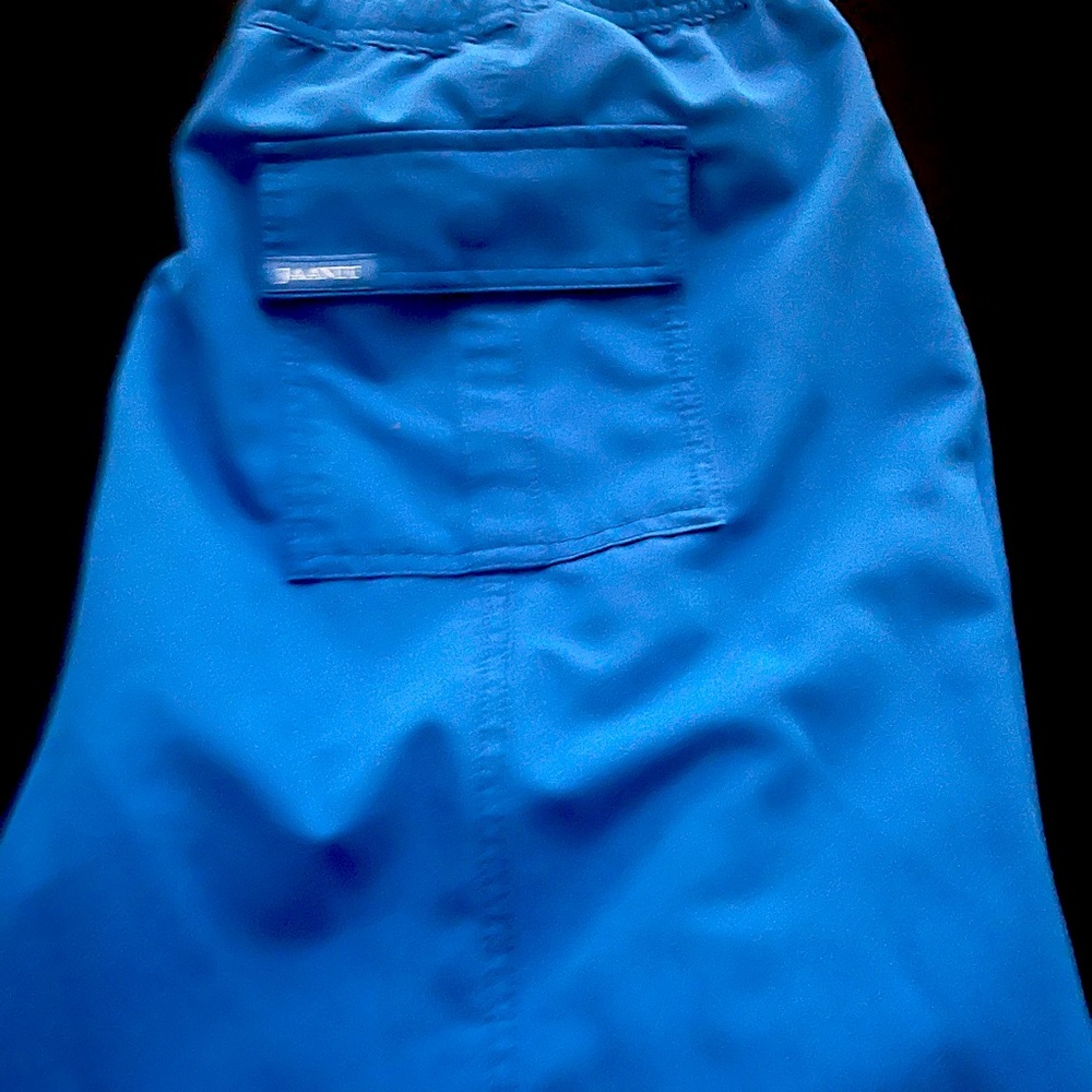 Jaanuu scrubs